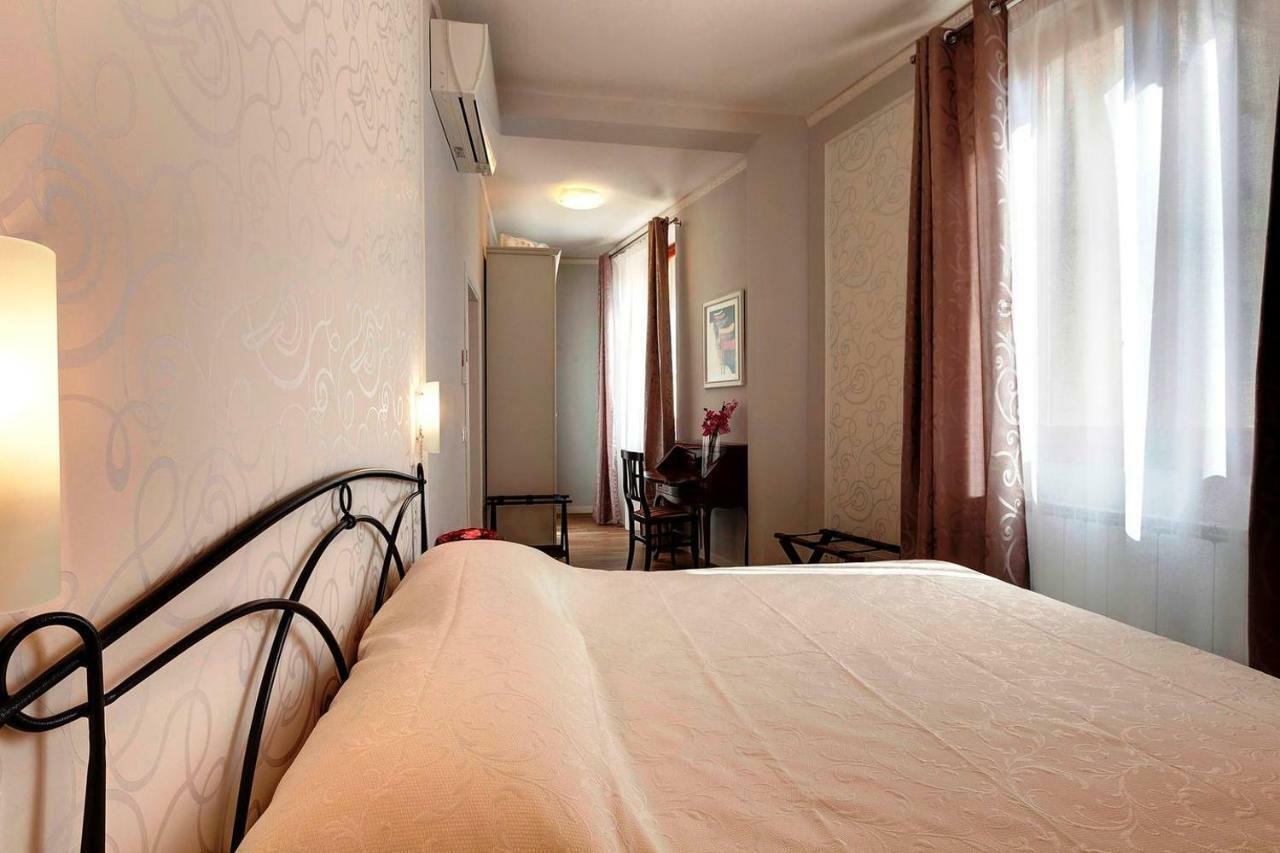 Lilium Elegant Apartment Florenz Exterior foto