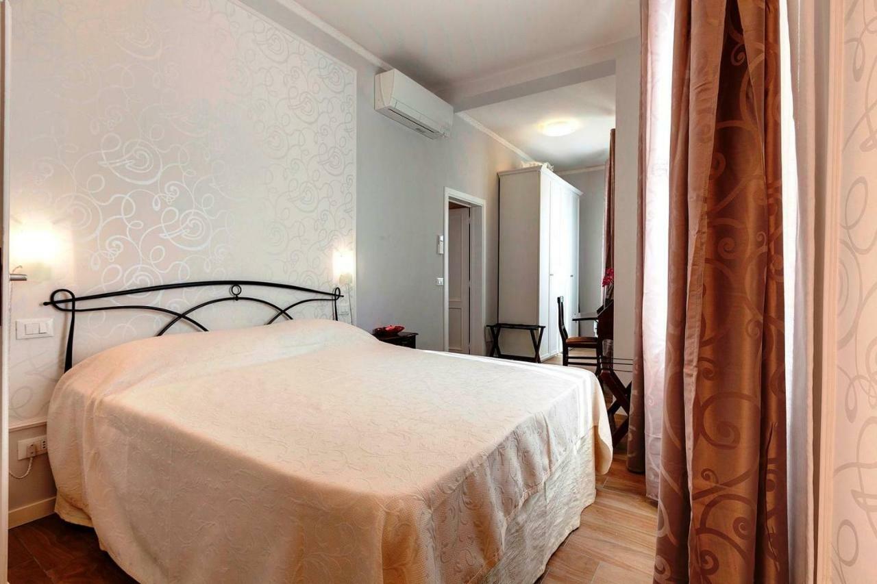 Lilium Elegant Apartment Florenz Exterior foto